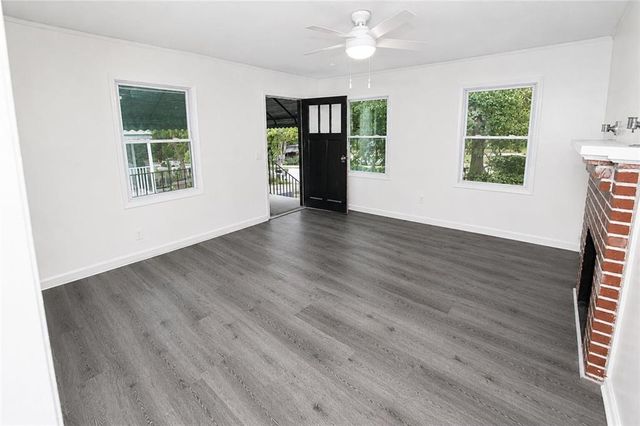 541 W Lake Avenue NW, Atlanta, GA 30318