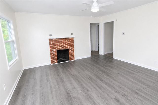 541 W Lake Avenue NW, Atlanta, GA 30318