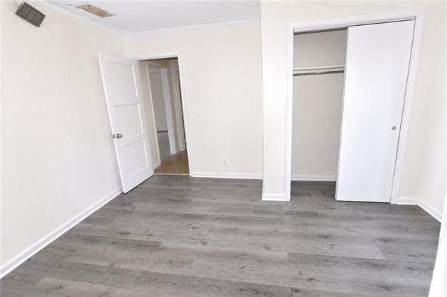 541 W Lake Avenue NW, Atlanta, GA 30318