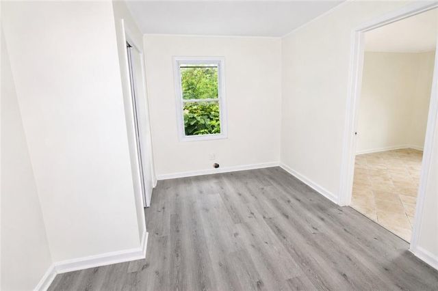 541 W Lake Avenue NW, Atlanta, GA 30318