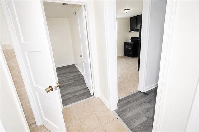 541 W Lake Avenue NW, Atlanta, GA 30318