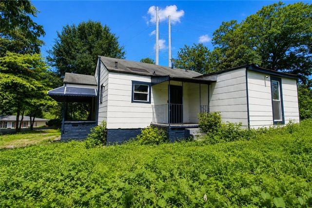 541 W Lake Avenue NW, Atlanta, GA 30318
