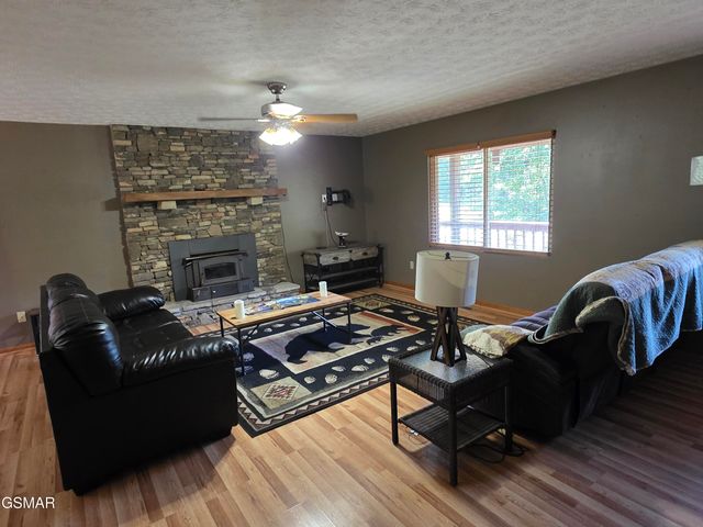 1425 Nicoha Boulevard, Sevierville, TN 37876