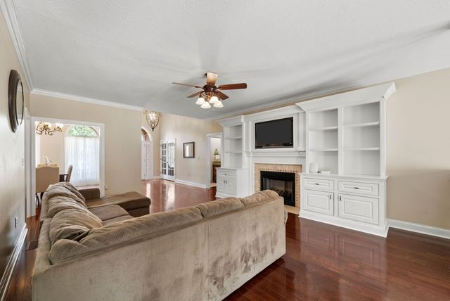 2635 Lock B Rd, N, Clarksville, TN 37043