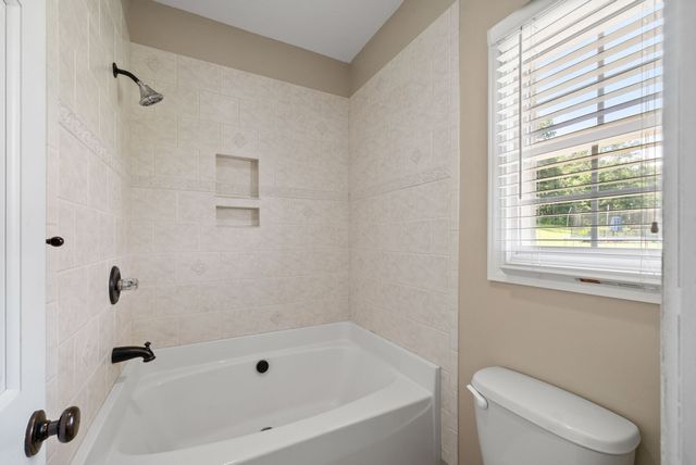 2635 Lock B Rd, N, Clarksville, TN 37043