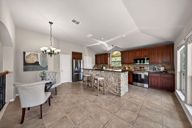 1130 Canyon Springs DR, Canyon Lake, TX 78133