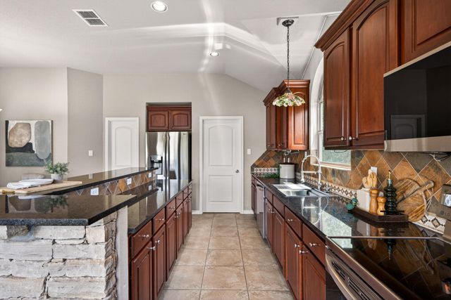 1130 Canyon Springs DR, Canyon Lake, TX 78133