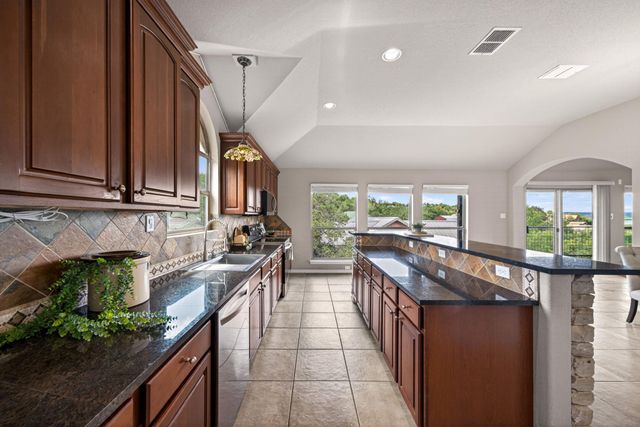 1130 Canyon Springs DR, Canyon Lake, TX 78133