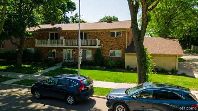 516 NEFF Lane Lane, Grosse Pointe, MI 48230