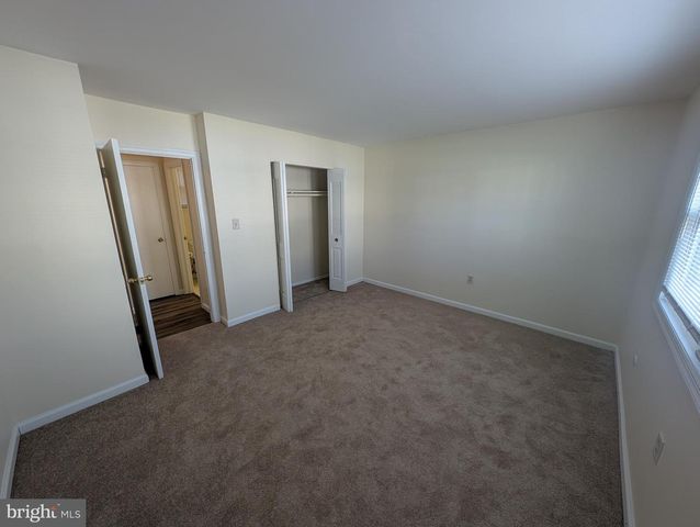 12-4 FLORENCE TOLLGATE, Florence, NJ 08518