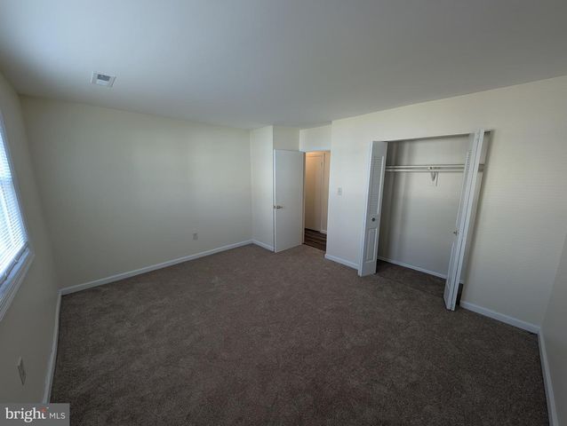 12-4 FLORENCE TOLLGATE, Florence, NJ 08518