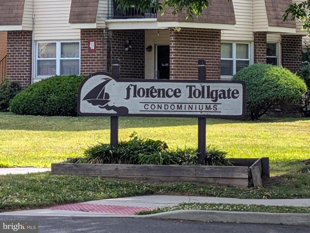 12-4 FLORENCE TOLLGATE, Florence, NJ 08518