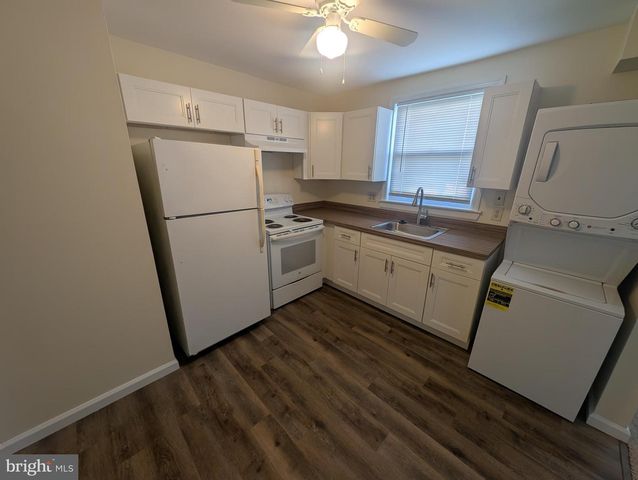 12-4 FLORENCE TOLLGATE, Florence, NJ 08518