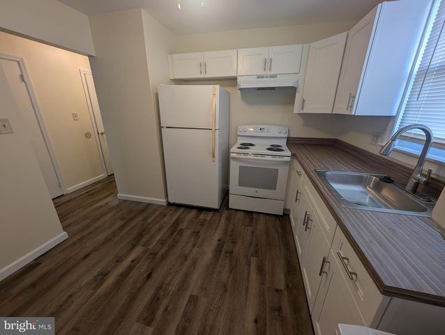 12-4 FLORENCE TOLLGATE, Florence, NJ 08518