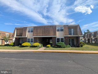 12-4 FLORENCE TOLLGATE, Florence, NJ 08518