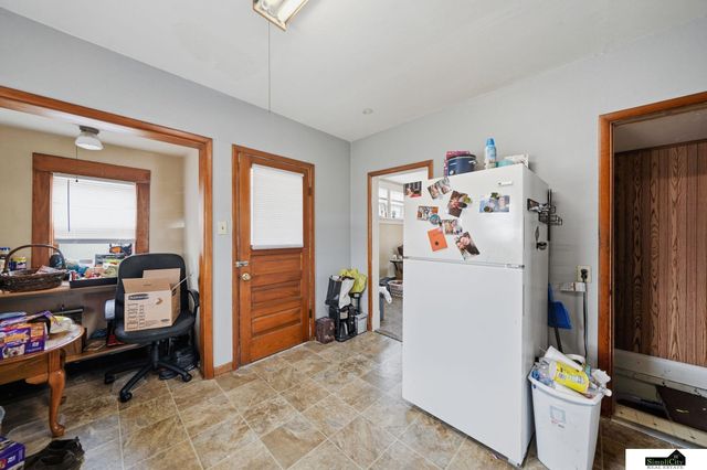 6128 Ballard Avenue, Lincoln, NE 68507