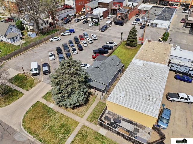 6128 Ballard Avenue, Lincoln, NE 68507