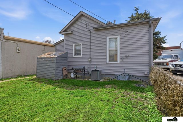 6128 Ballard Avenue, Lincoln, NE 68507