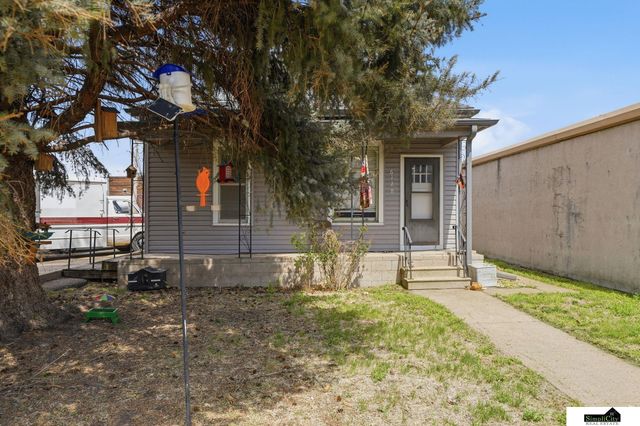 6128 Ballard Avenue, Lincoln, NE 68507