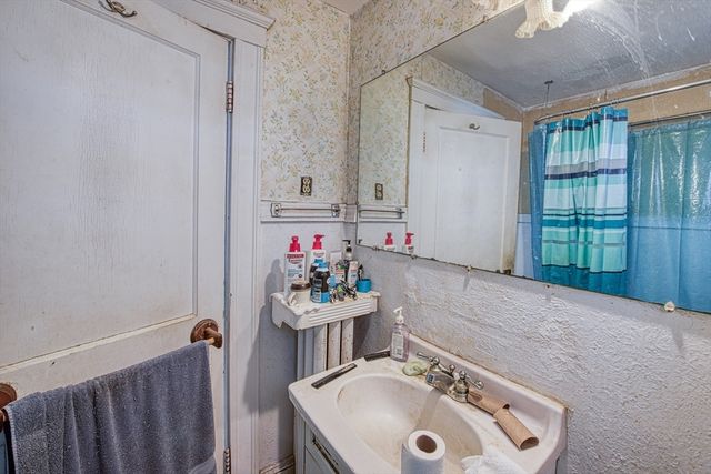 3 Crescent Rd, Needham, MA 02494