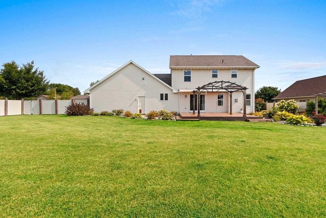 399 WATERVIEW ROAD, De Pere, WI 54115