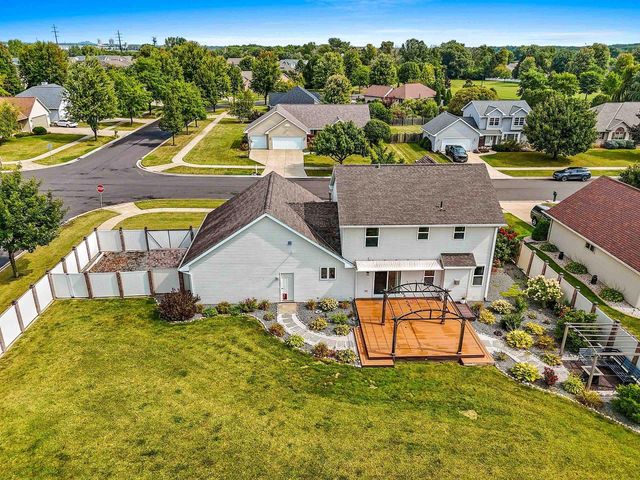 399 WATERVIEW ROAD, De Pere, WI 54115