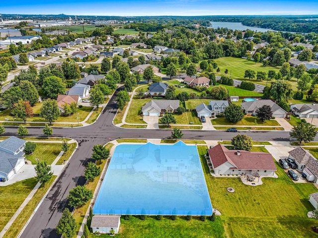 399 WATERVIEW ROAD, De Pere, WI 54115