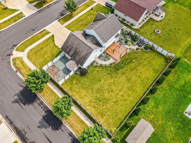 399 WATERVIEW ROAD, De Pere, WI 54115