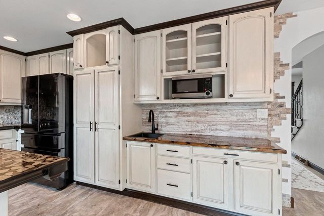 399 WATERVIEW ROAD, De Pere, WI 54115