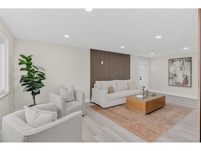 10523 W 62nd Pl, Arvada, CO 80004