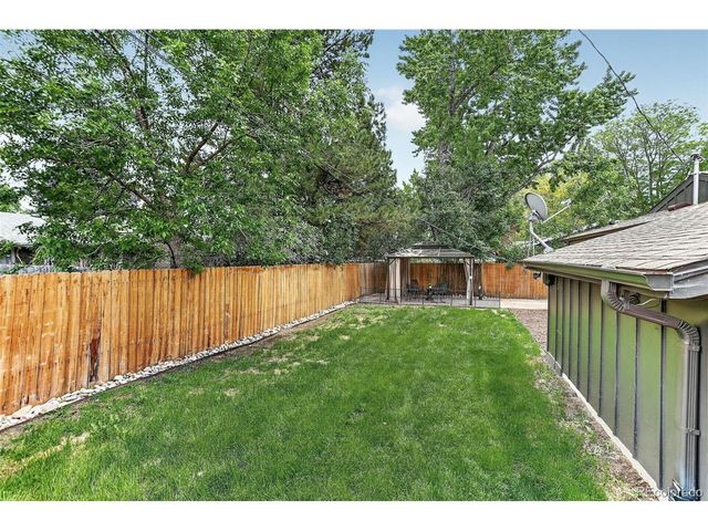 10523 W 62nd Pl, Arvada, CO 80004