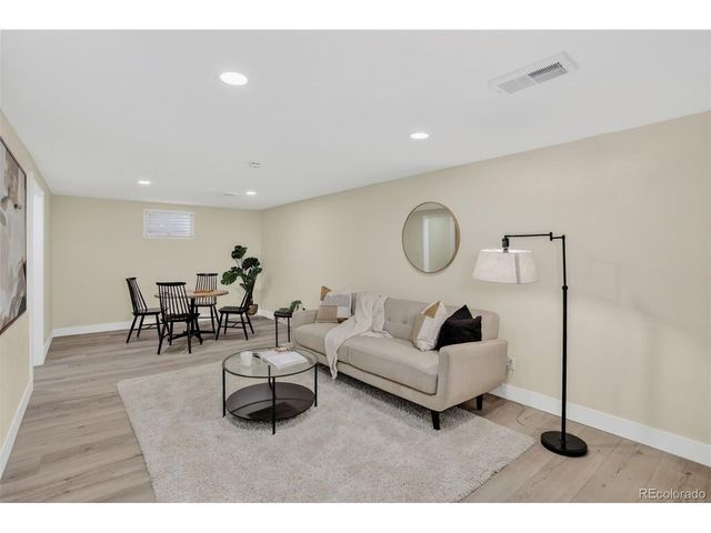 10523 W 62nd Pl, Arvada, CO 80004