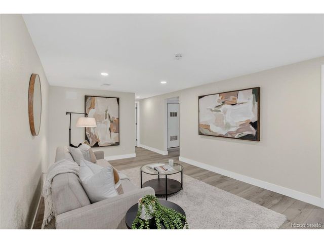 10523 W 62nd Pl, Arvada, CO 80004