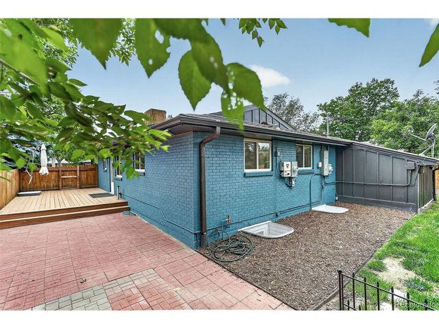 10523 W 62nd Pl, Arvada, CO 80004