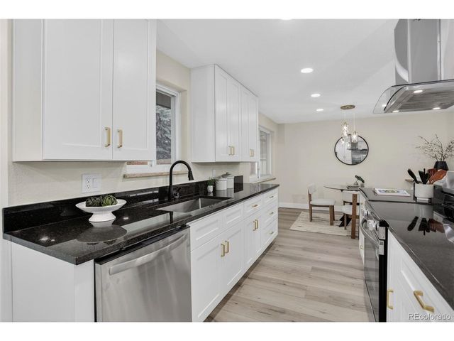 10523 W 62nd Pl, Arvada, CO 80004