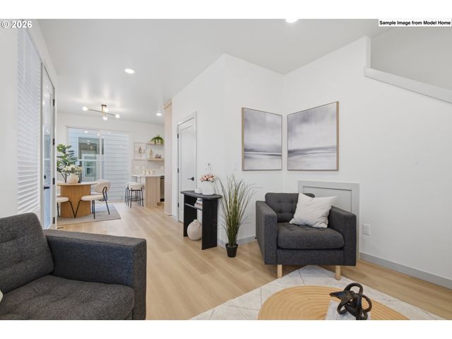 7063 Se 60th Ave, Portland, OR 97206