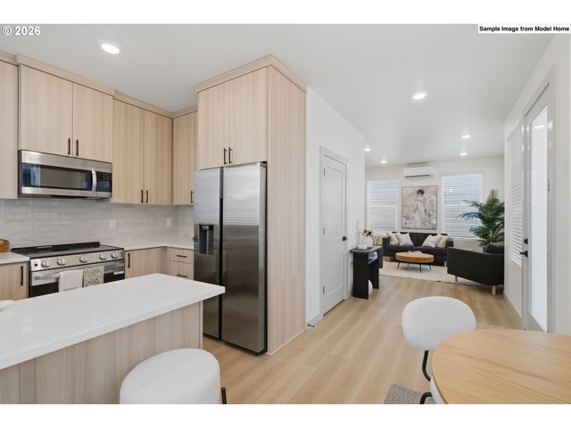 7063 Se 60th Ave, Portland, OR 97206