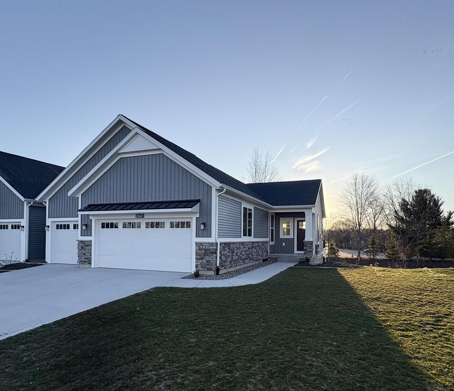 2567 Ravines Trail Drive SW, Byron Center, MI 49315