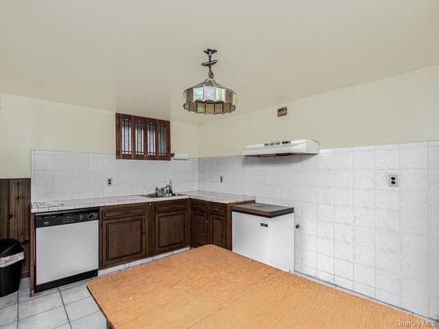 14 Prospect Terrace, Yonkers, NY 10705