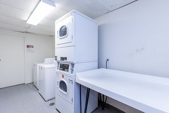 22 Kenmar Dr 200, Billerica, MA 01821