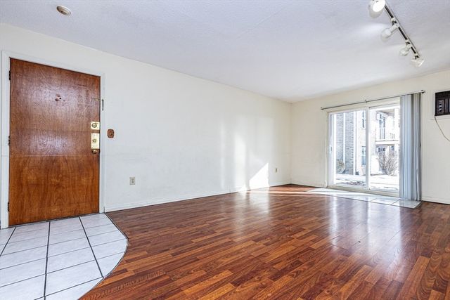 22 Kenmar Dr 200, Billerica, MA 01821