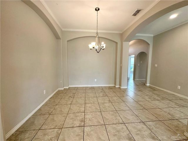 5524 Xenops Avenue, Mcallen, TX 78501