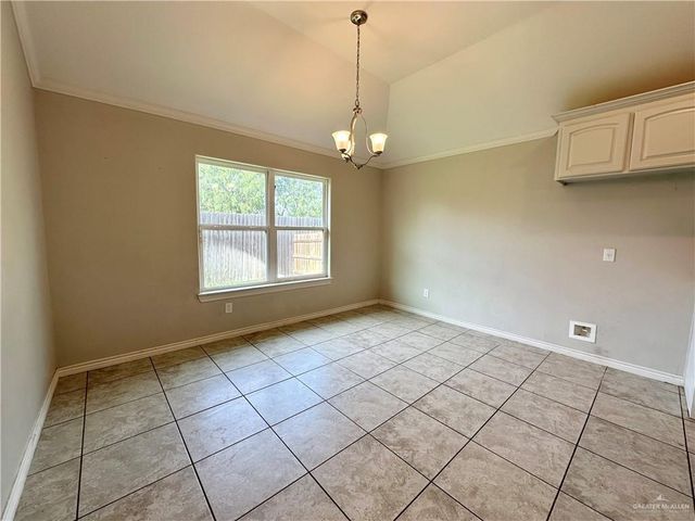 5524 Xenops Avenue, Mcallen, TX 78501