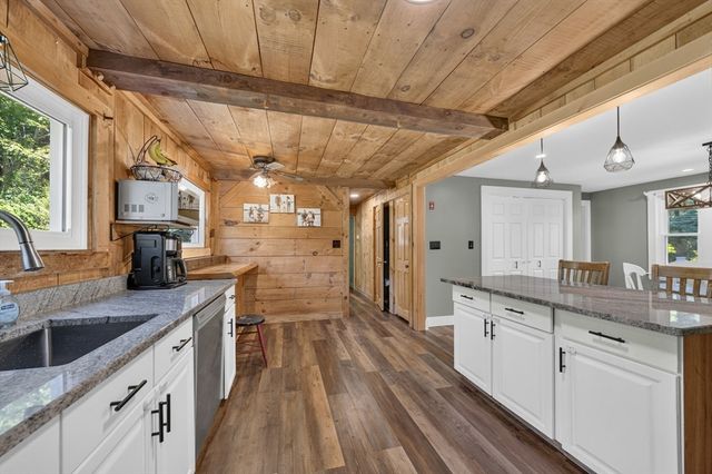 156 Bedford Street, Middleboro, MA 02346