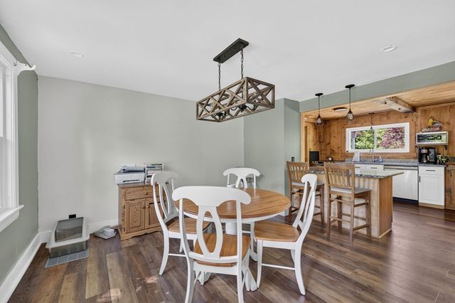 156 Bedford Street, Middleboro, MA 02346