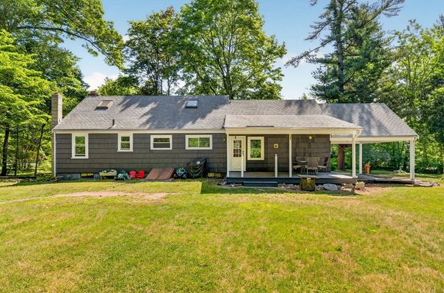156 Bedford Street, Middleboro, MA 02346
