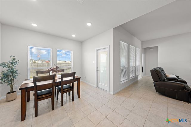 8712 Glade Drive, Temple, TX 76502