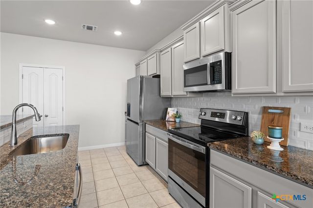 8712 Glade Drive, Temple, TX 76502