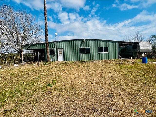 607 Quail Meadow Road, Seadrift, TX 77983