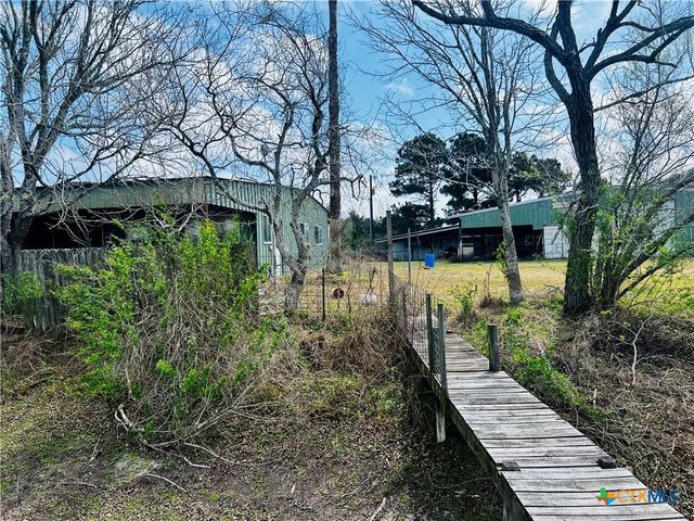 607 Quail Meadow Road, Seadrift, TX 77983